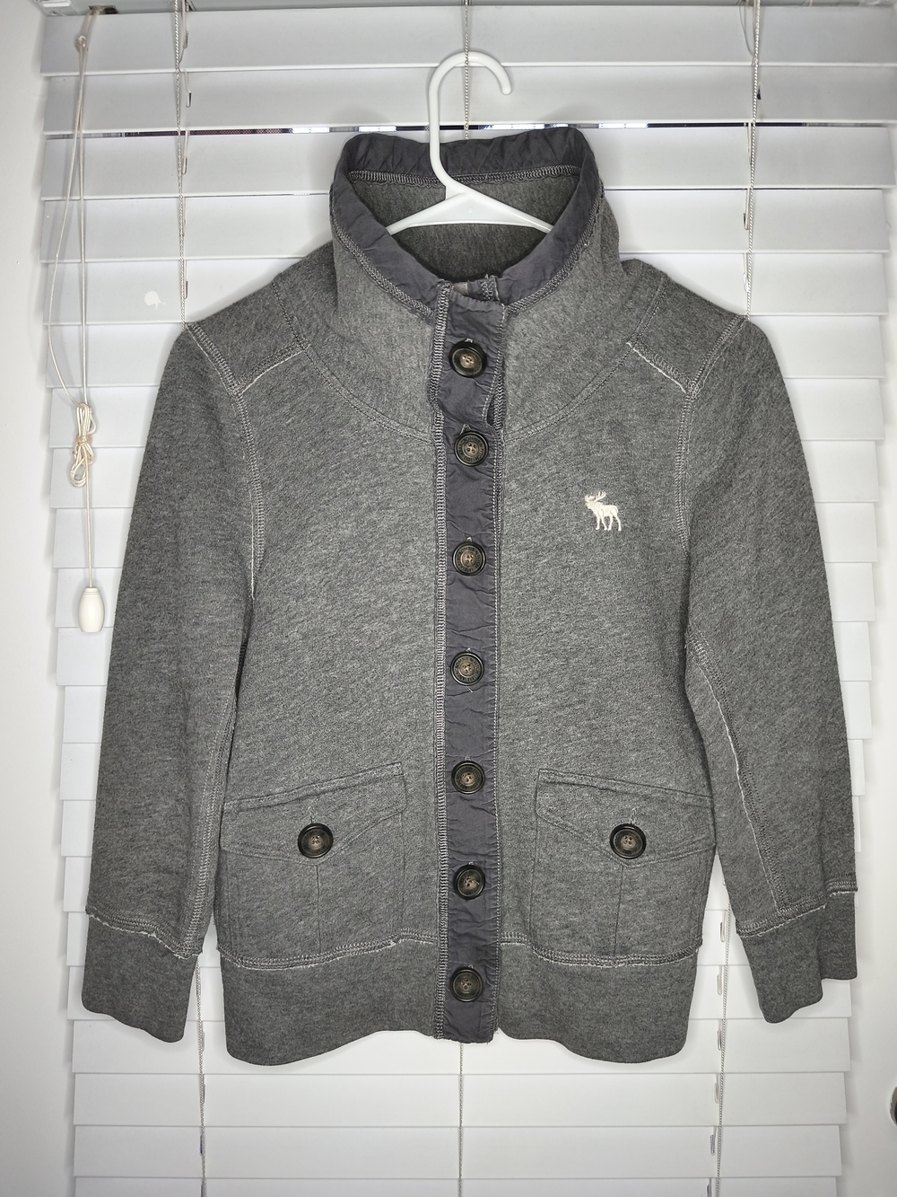 Abercrombie & Fitch Gray Button Up Cardigan Jacket Mock Neck Moose Logo Size M